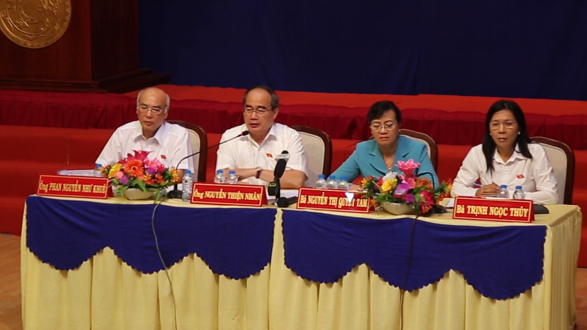 Bi thu Nguyen Thien Nhan: Neu ngoai ranh thi ba con khong phai di roi hinh anh