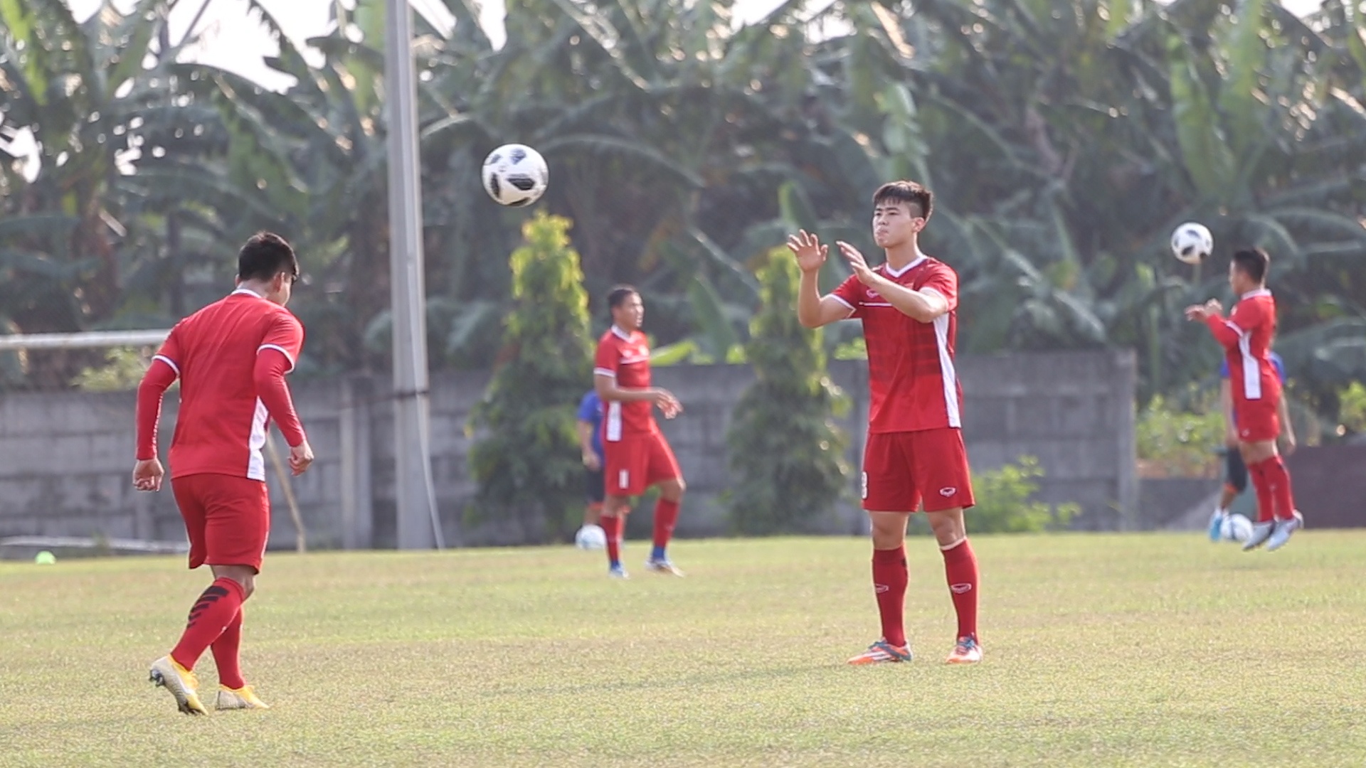 Khong khi tap luyen cua Olympic Viet Nam truoc dai chien voi Nhat Ban hinh anh