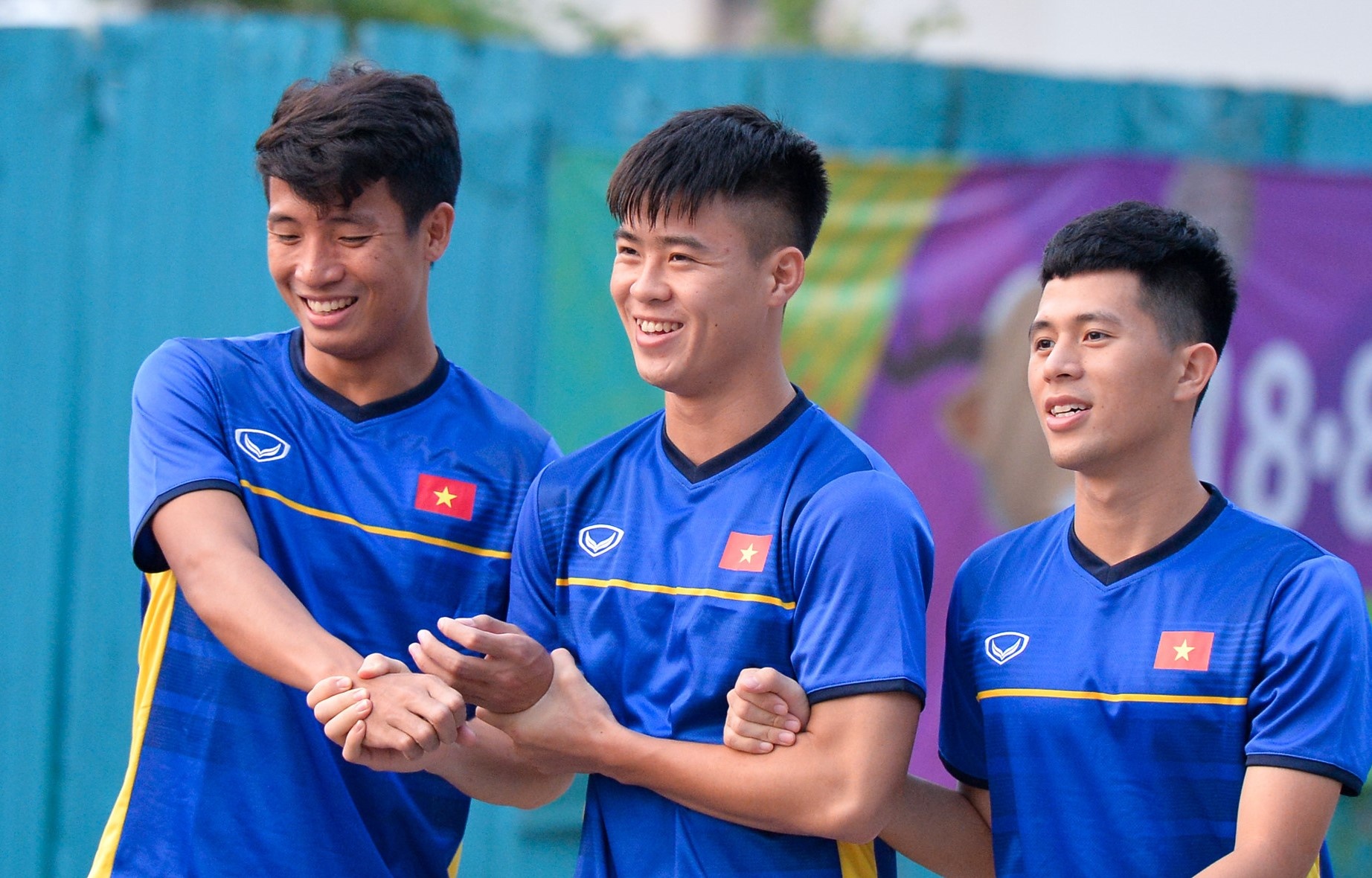 Duy Manh tiet lo tinh cam giua Dinh Trong va Tien Dung hinh anh