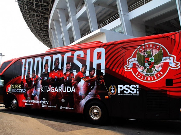 Chiec xe buyt dac biet cua Olympic Indonesia hinh anh