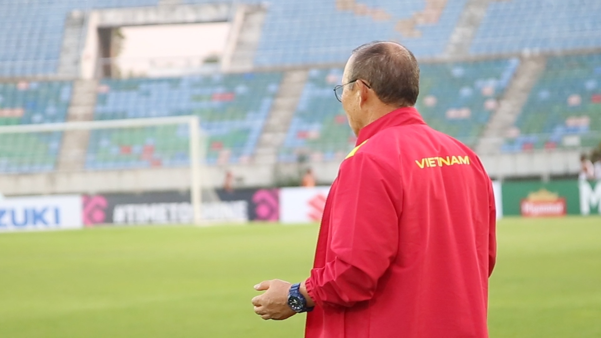 HLV Park Hang-seo cau nguyen truoc tran dau voi Myanmar hinh anh