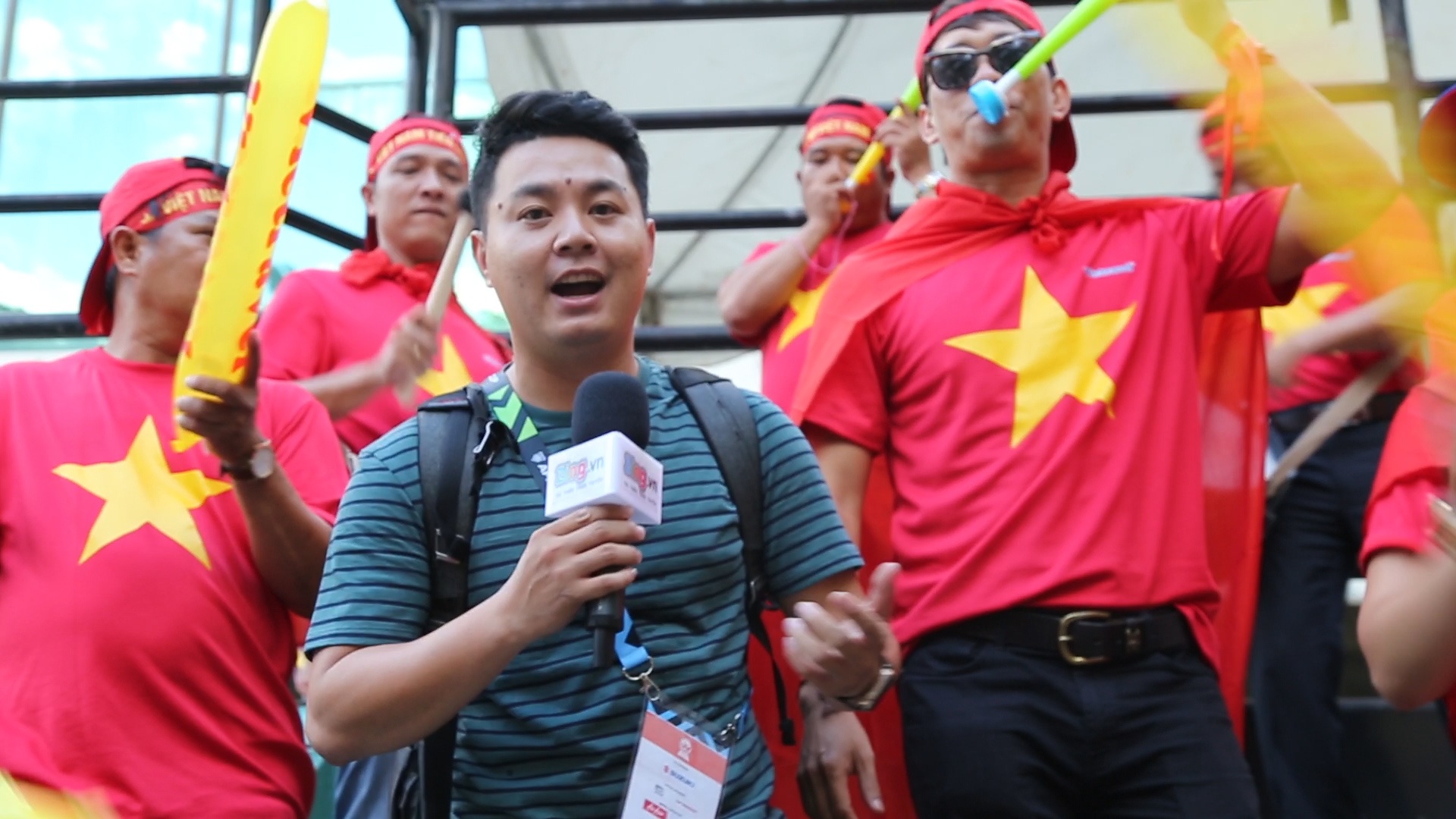 Xuat phat tu 5h, CDV Viet Nam tu tin doi nha gianh chien thang hinh anh