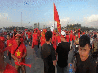 Mot vong san My Dinh truoc gio G tran Viet Nam va Philippines hinh anh