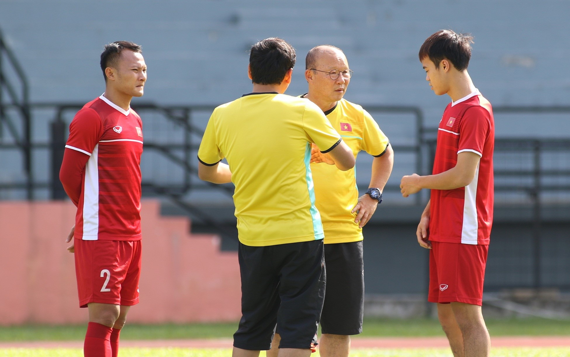 Van Toan tich cuc tap luyen, hy vong tro lai tran chung ket hinh anh