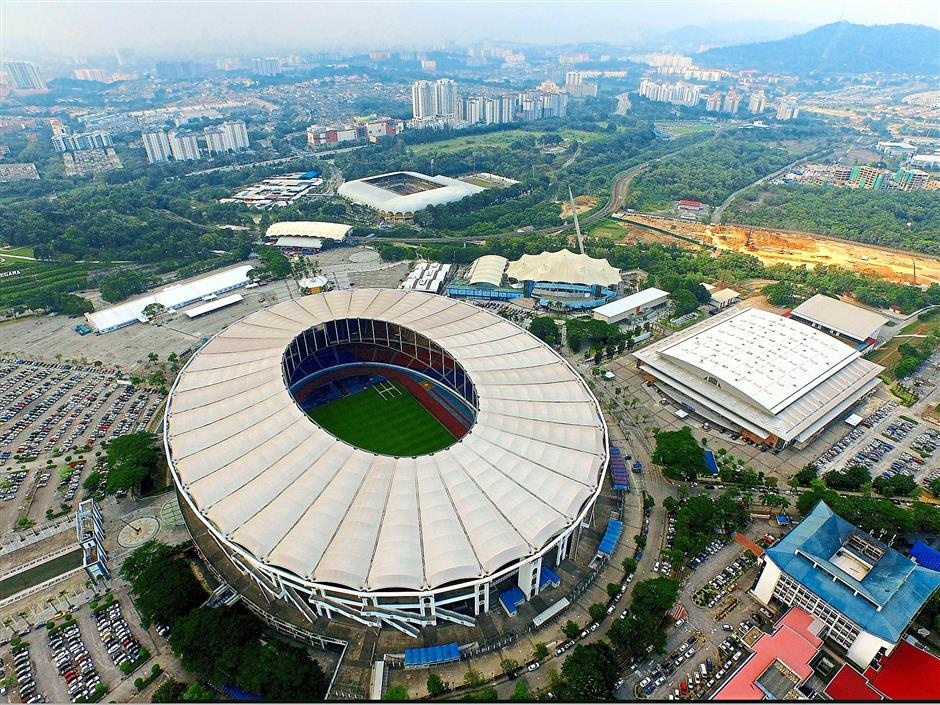 San van dong 80.000 cho ngoi san sang truoc tran Malaysia - Viet Nam hinh anh