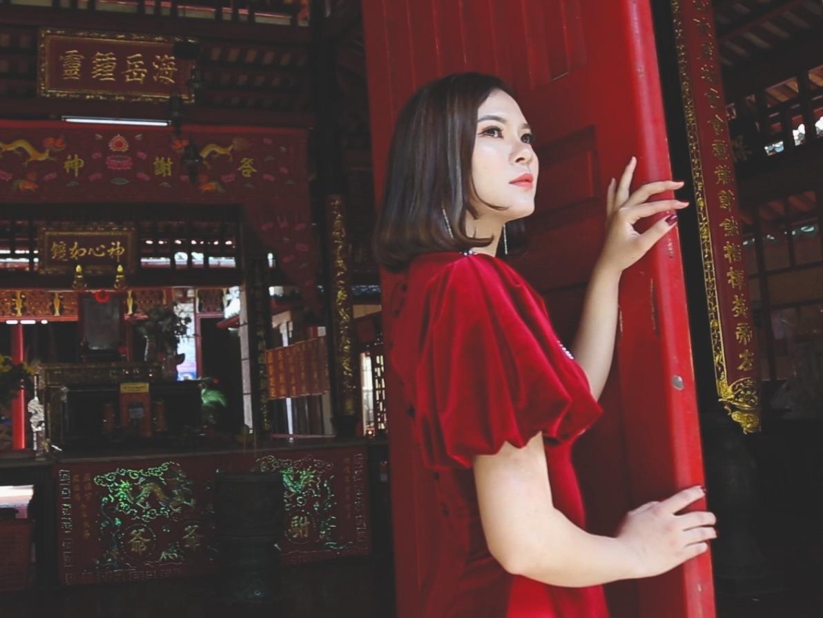 Lang Ong Ba Chieu o Sai Gon thu hut gioi tre chup anh ngay Tet hinh anh