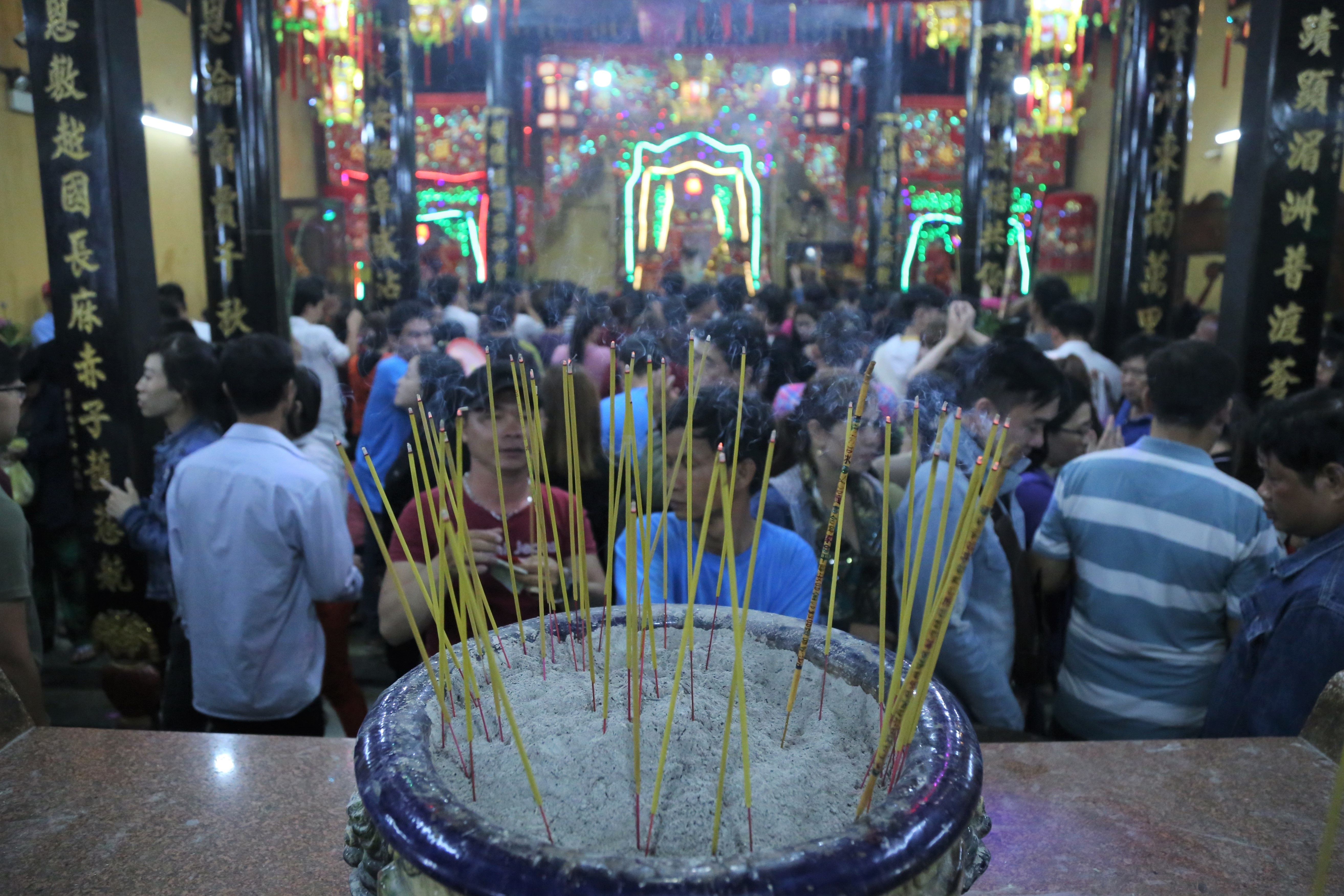 Le hoi chua Ba Binh Duong anh 5