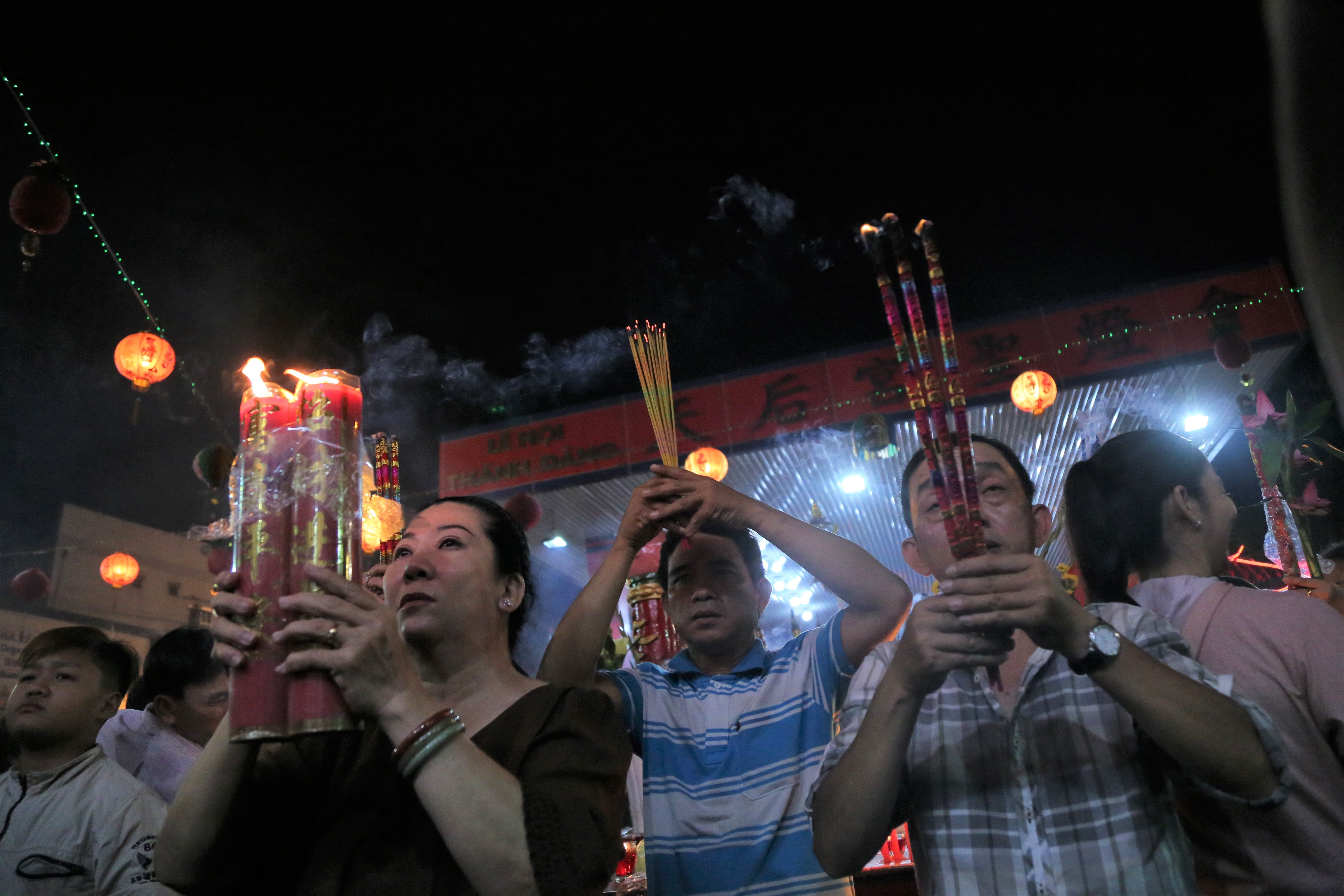 Le hoi chua Ba Binh Duong anh 9