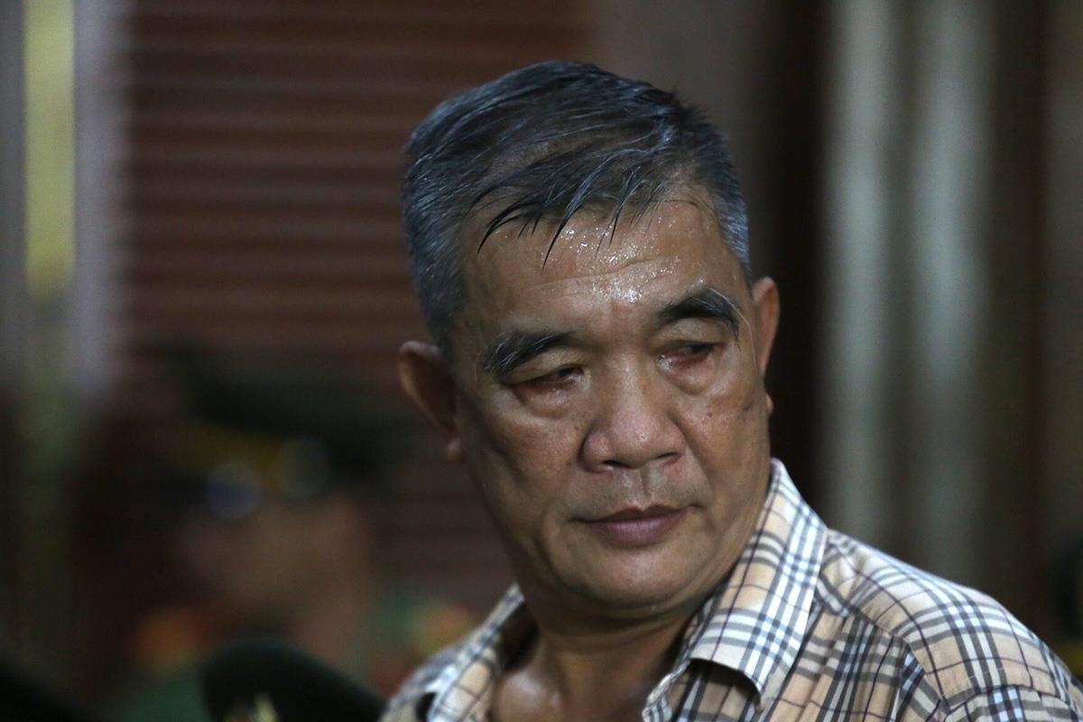 Cha cua Van Kinh Duong khai viec dua 4 ty cho con trai hinh anh