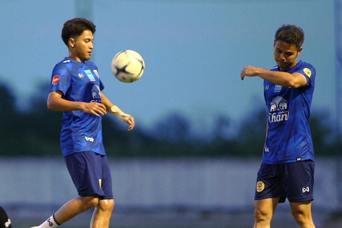 Thai Lan giau ky tuyen thu dang thi dau o Nhat Ban hinh anh