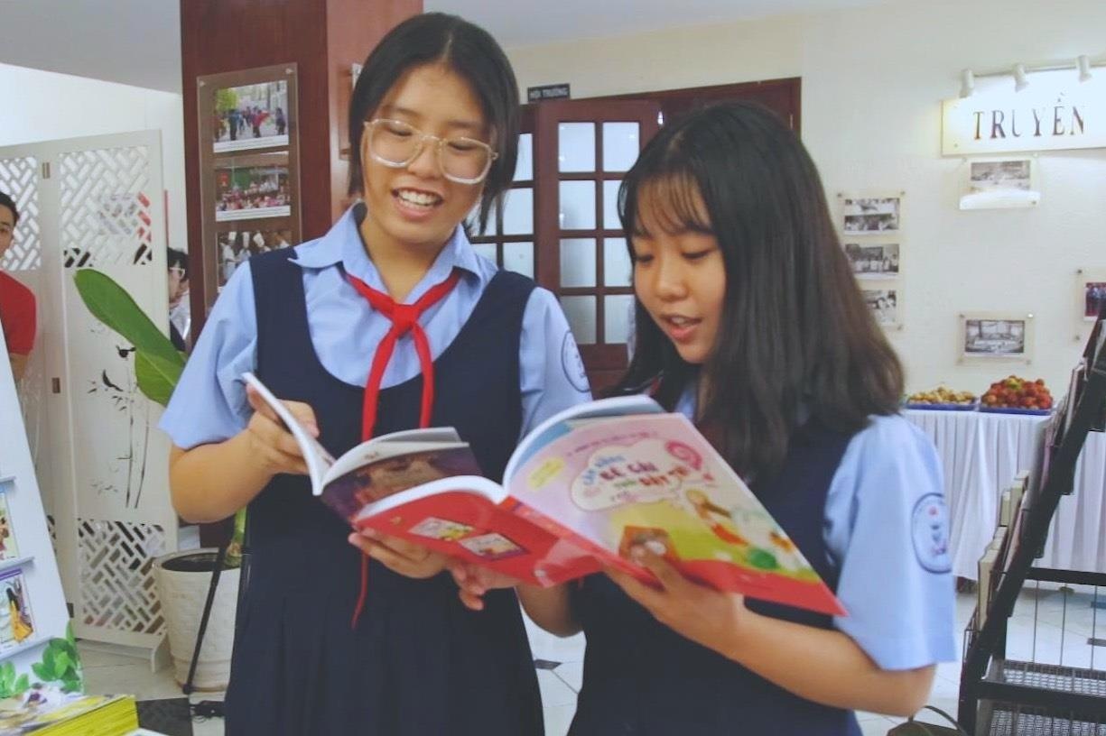 Cau chuyen 'du' hoc tro den voi sach cua co giao day Van hinh anh