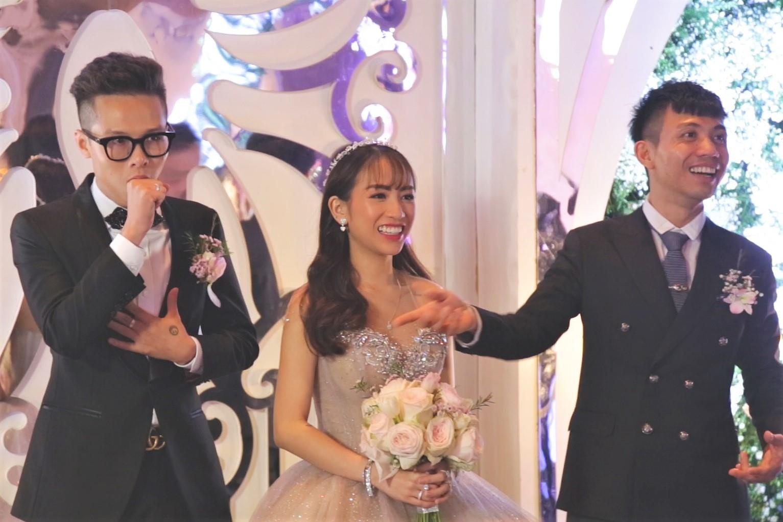 Minh Nhua hanh phuc trong le cuoi sang trong cua con gai hinh anh