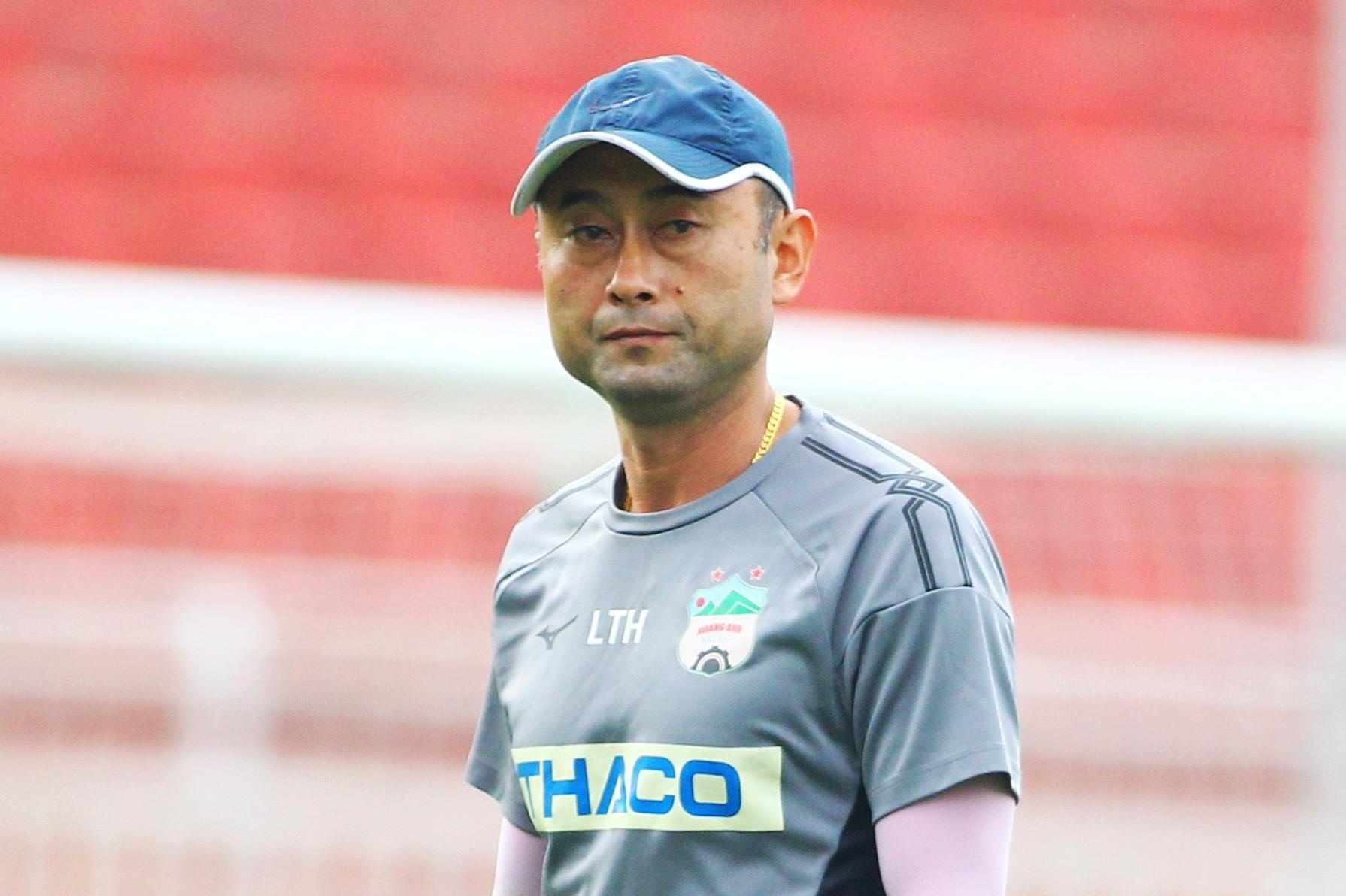 HLV HAGL chia se nguy co xuong hang sau tran thua CLB Sai Gon hinh anh