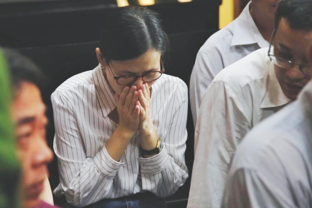 Phong xu an chat kin khi 200 nguoi bi trieu tap den toa vu VN Pharma hinh anh