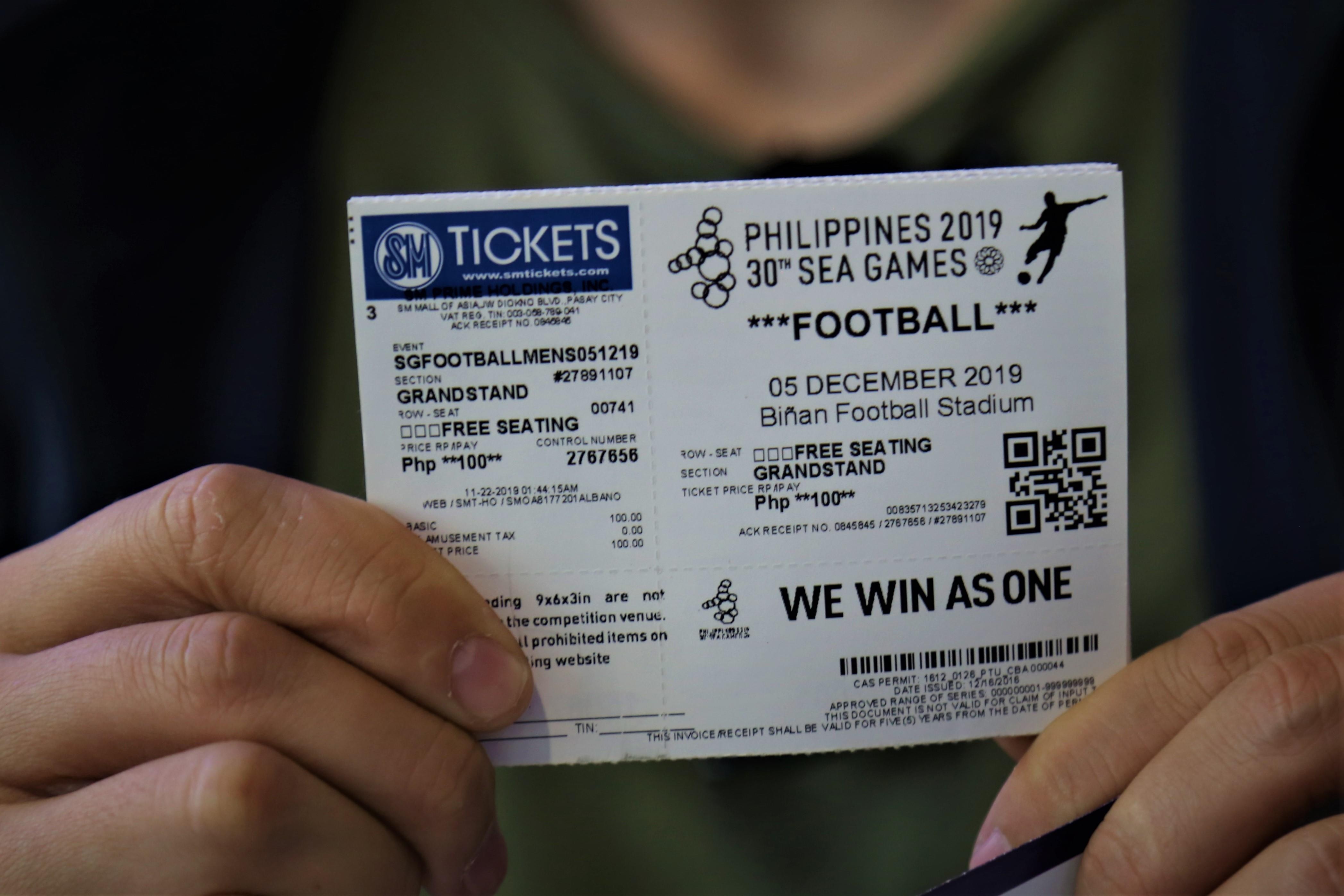 Mot nguoi co the mua 500 ve tran Viet Nam - Thai Lan o SEA Games hinh anh