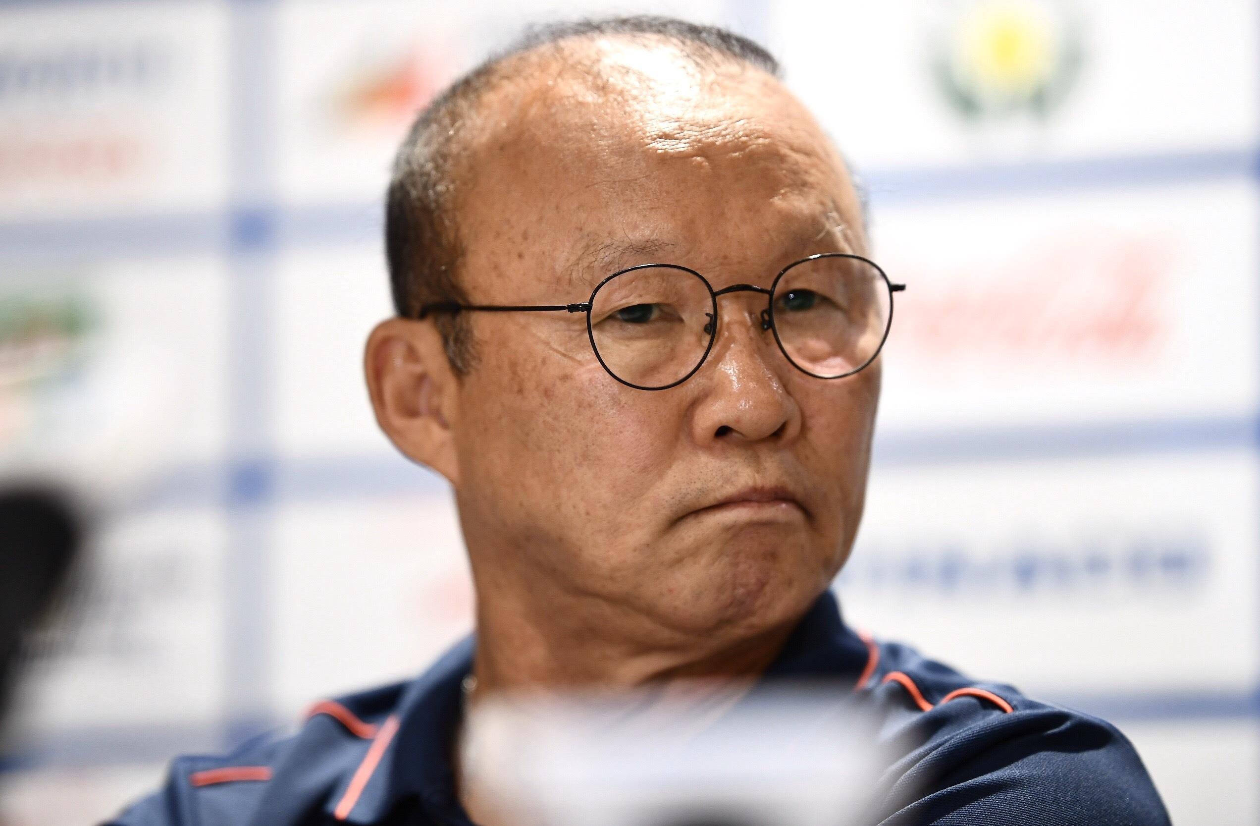 HLV Park hop bao truoc tran dau tien tai SEA Games 30 hinh anh