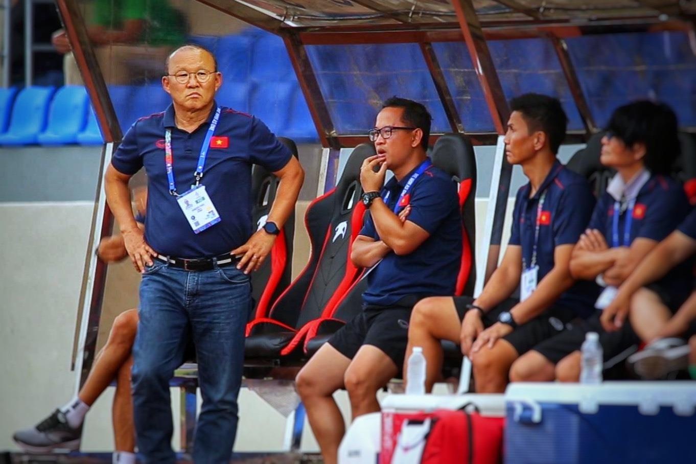 HLV Park quyet liet chi dao du U22 Viet Nam thang 6-0 hinh anh