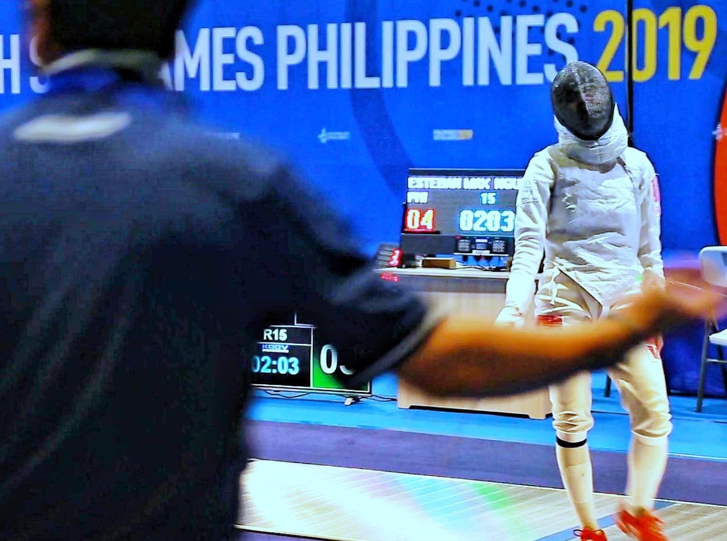 HLV tuyen dau kiem Viet Nam vao san phan doi trong tai hinh anh