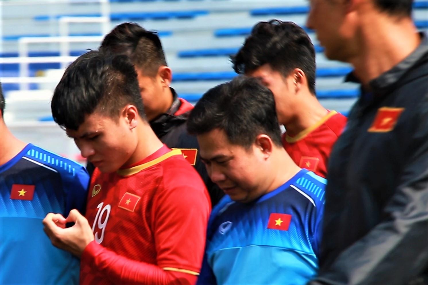 Quang Hai xuat hien trong buoi tap cua U22 Viet Nam hinh anh