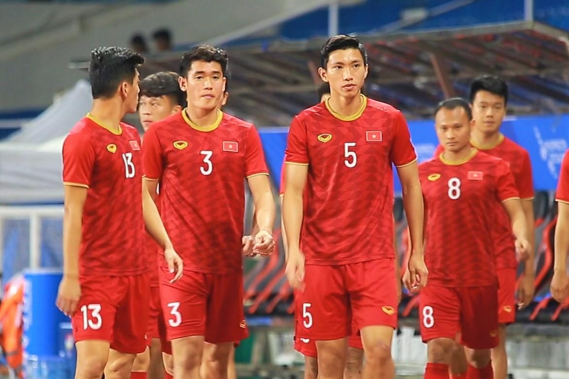 U22 Viet Nam khoi dong truoc tran gap Campuchia hinh anh