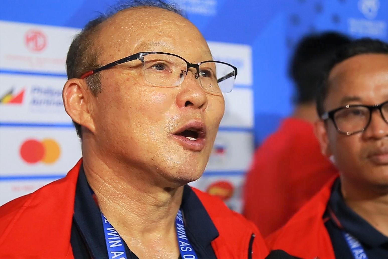 HLV Park: 'Toi xin loi ve tam the do' hinh anh