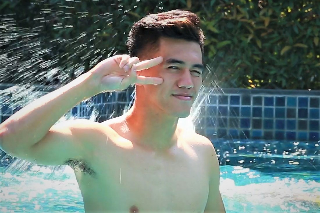 Tien Linh hai huoc o be boi hinh anh