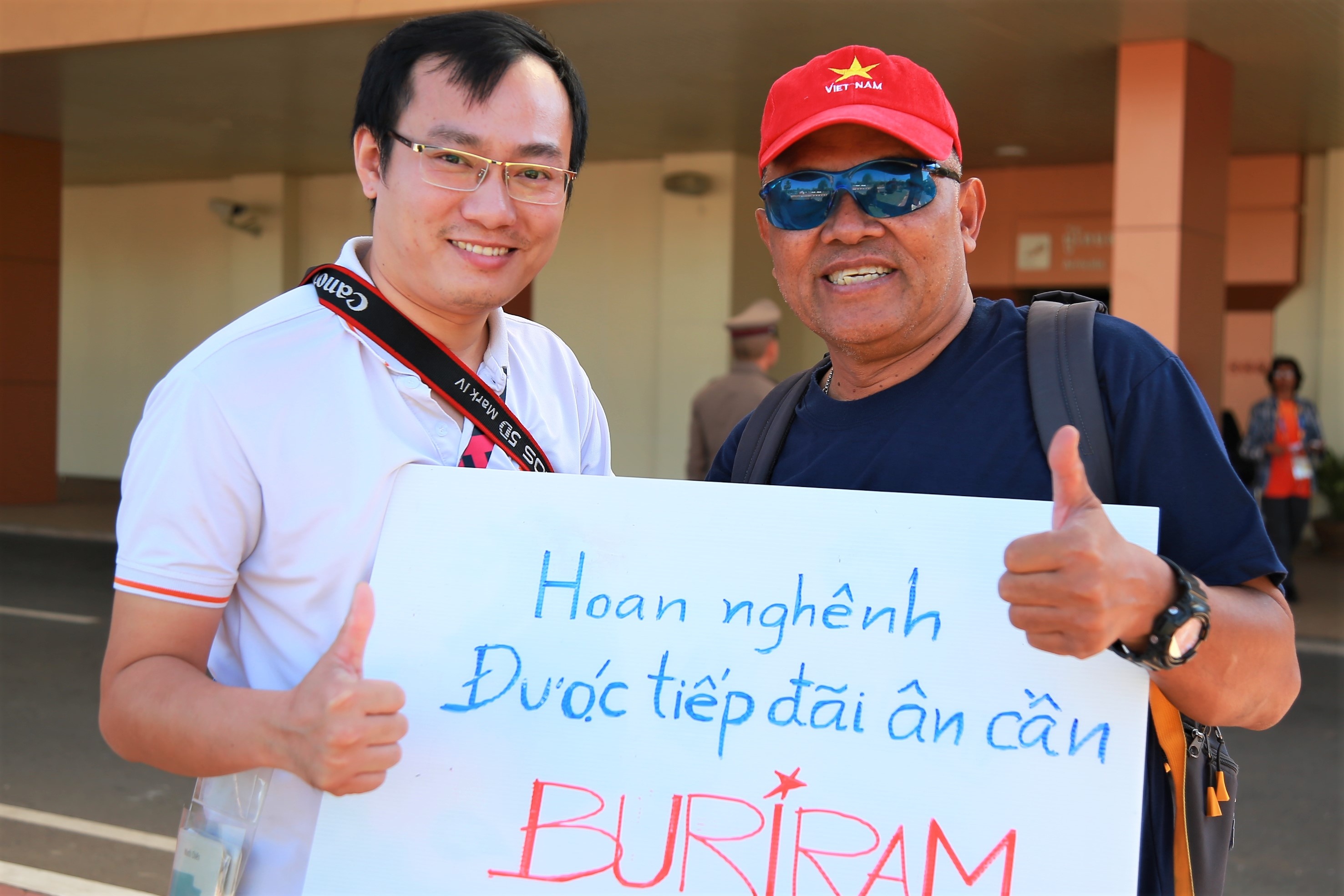 CDV Thai Lan viet tieng Viet chao don thay tro HLV Park hinh anh