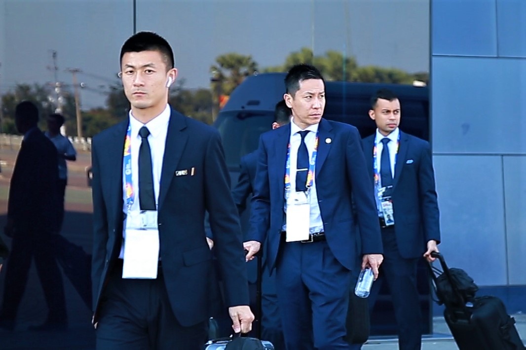 To trong tai VAR den san Buriram truoc tran U23 Viet Nam gap UAE hinh anh