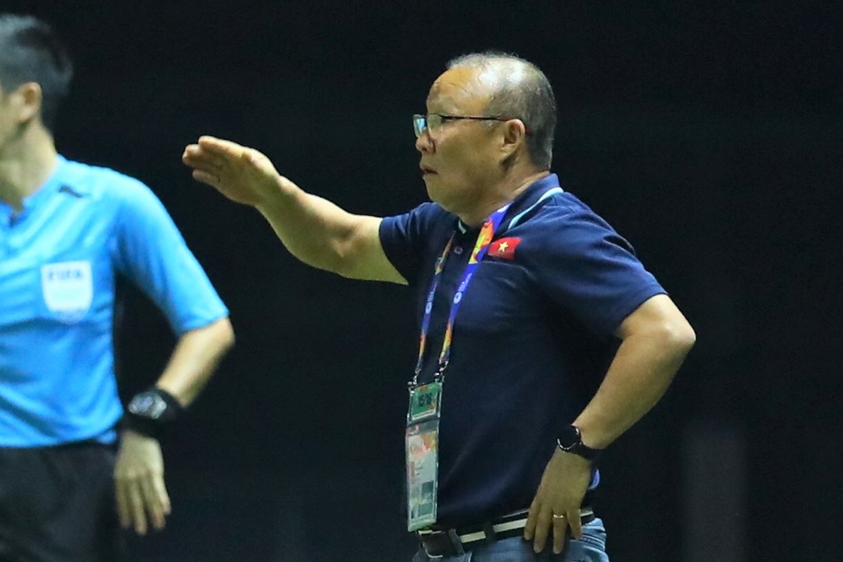 HLV Park va HLV U23 Jordan noi gi sau tran hoa khong ban thang hinh anh