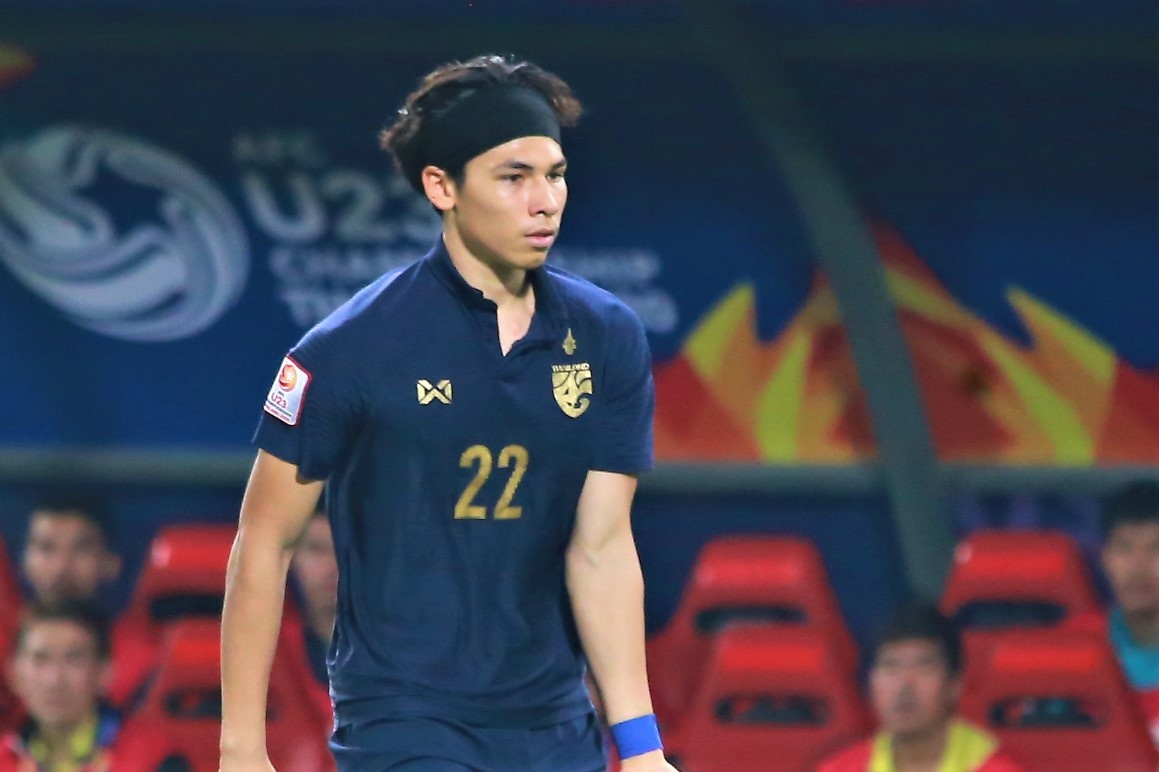 Tien ve Fulham noi ve lan dau ra san, giup U23 Thai Lan vao tu ket hinh anh