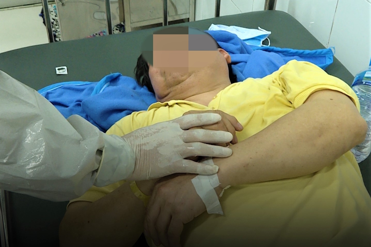 Benh nhan cap cuu tai Cho Ray se duoc kiem tra virus corona hinh anh