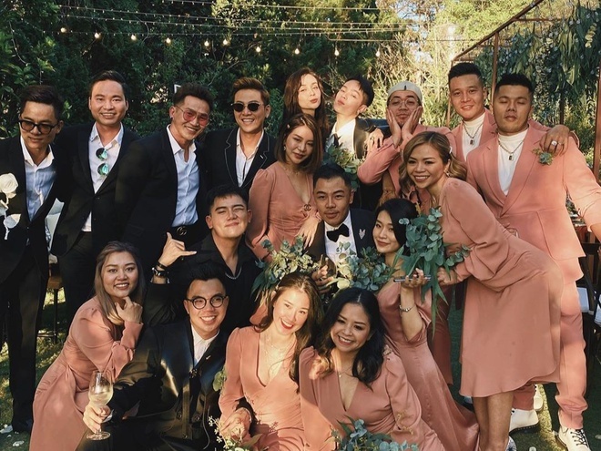 Ben trong le cuoi cua Toc Tien va Hoang Touliver hinh anh