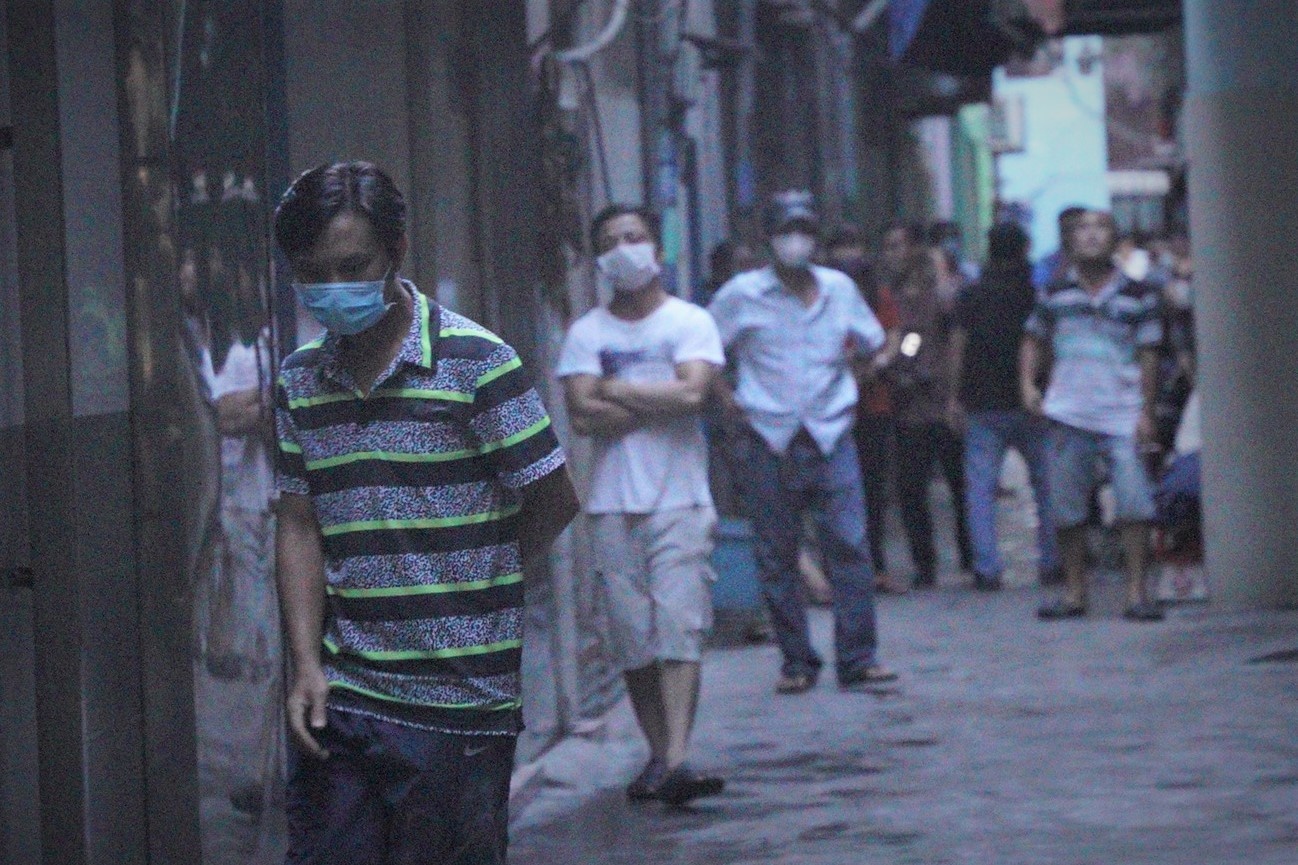 'Toi chi kip om it do chay khi lua bung len' hinh anh