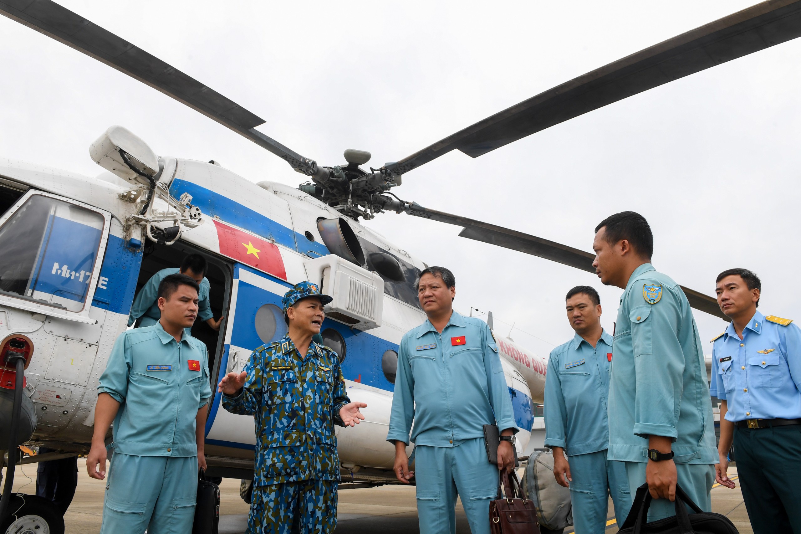 Quan doi dieu truc thang vao Rao Trang 3 hinh anh