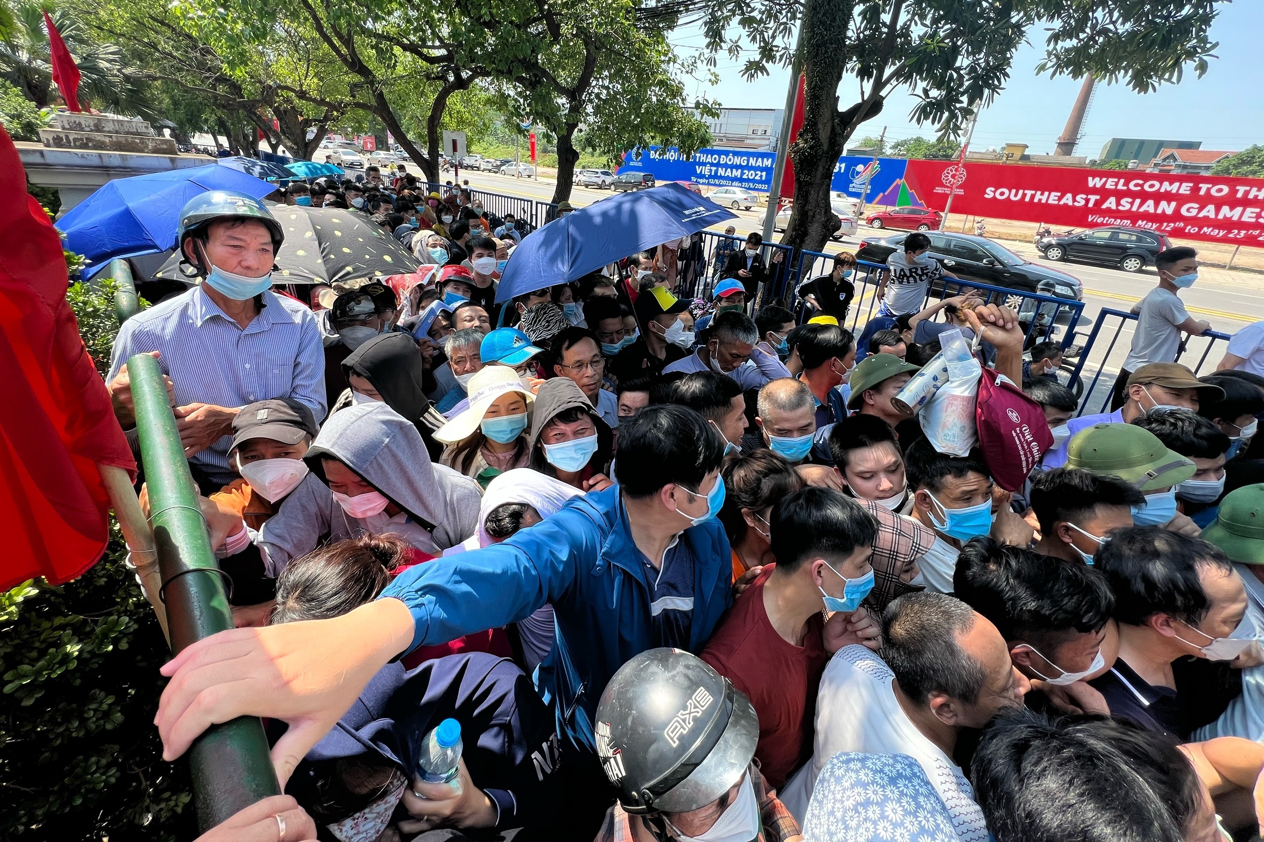 CDV chen lan den 'khong tho noi' mua ve xem U23 Viet Nam hinh anh