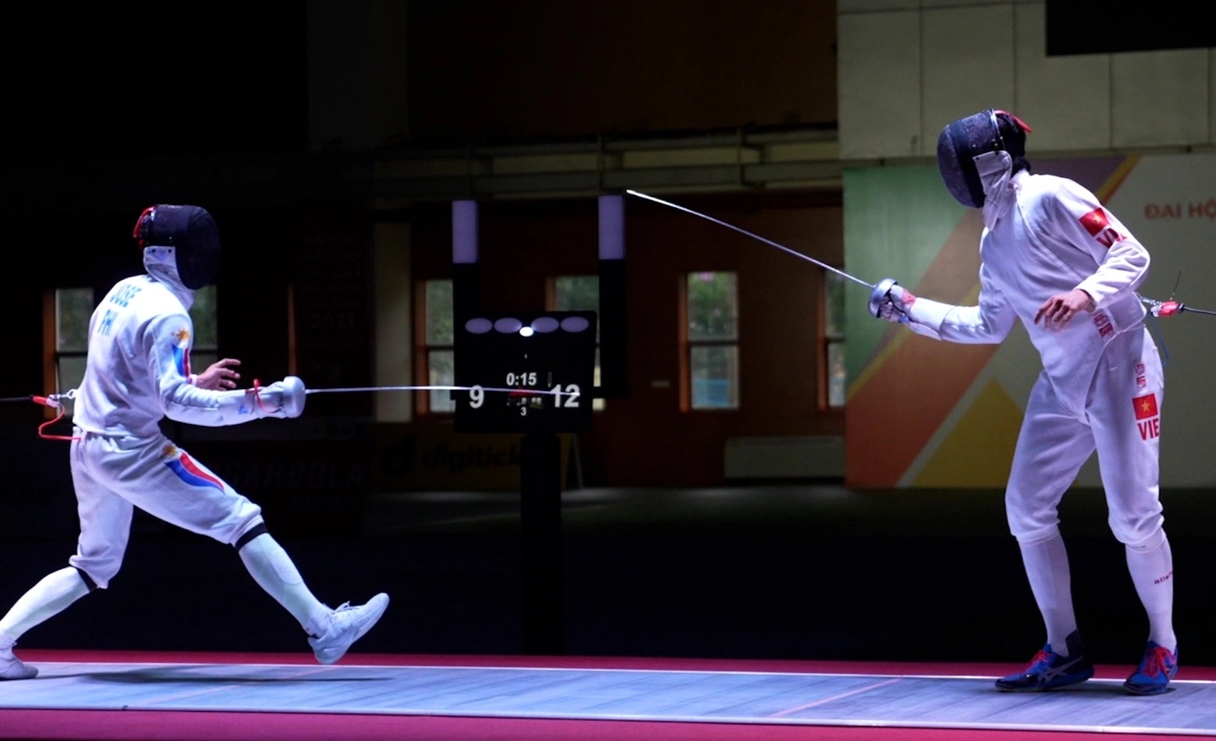 Nguyen Tien Nhat ke ve su co truoc khi gianh HCV dau kiem hinh anh