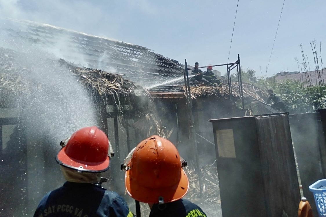 Chay cong trinh xay dung trai phep o Phu Quoc hinh anh