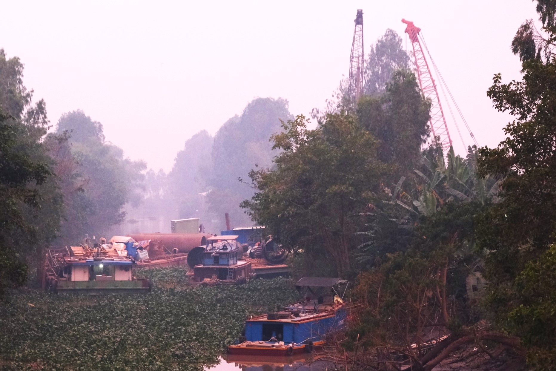 Ngay thu 9 o hien truong cuu nan be trai 10 tuoi hinh anh