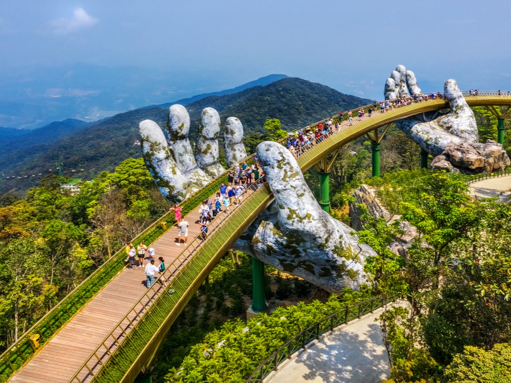 Nhung trai nghiem hap dan o Da Nang dip cuoi nam hinh anh