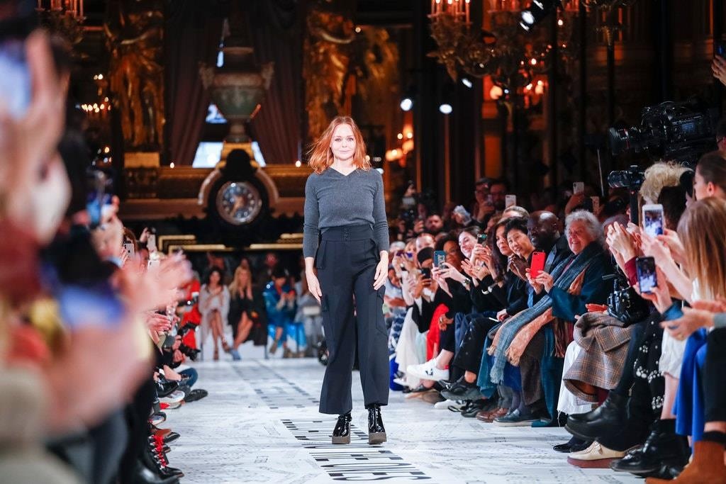 Canh bao hiem hoa thoi trang an lien tren da ‘xoa so’ hanh tinh hinh anh