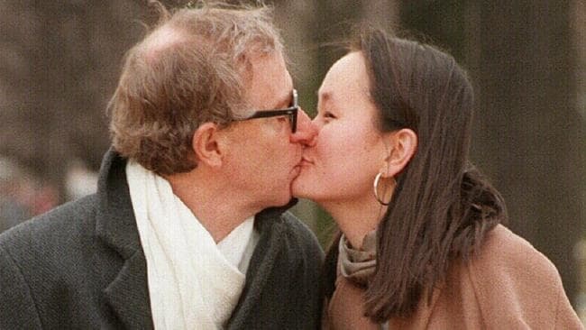 Woody Allen pha vo cam lang ve be boi lam dung con gai nuoi hinh anh