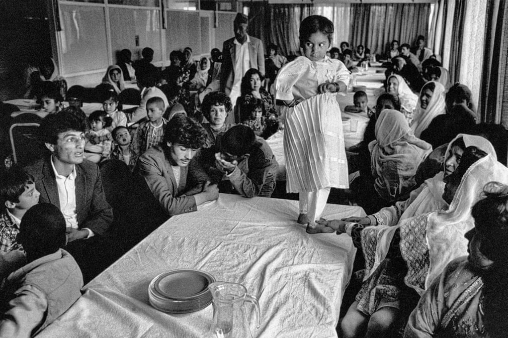 sach anh Sackcloth and Ashes anh 6