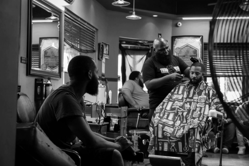 Cac sac thai trong tiem toc cua nguoi da mau tai My hinh anh