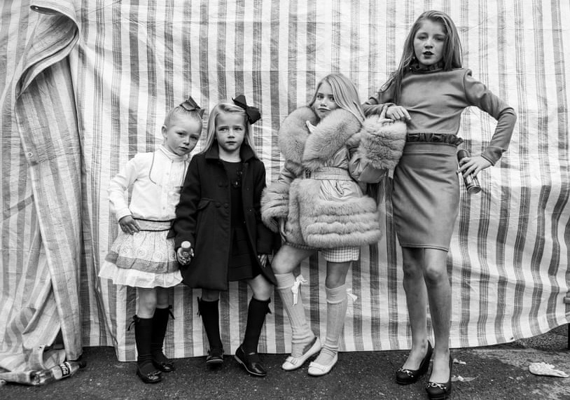 Sach anh ve cuoc song cua tre em Ireland hinh anh