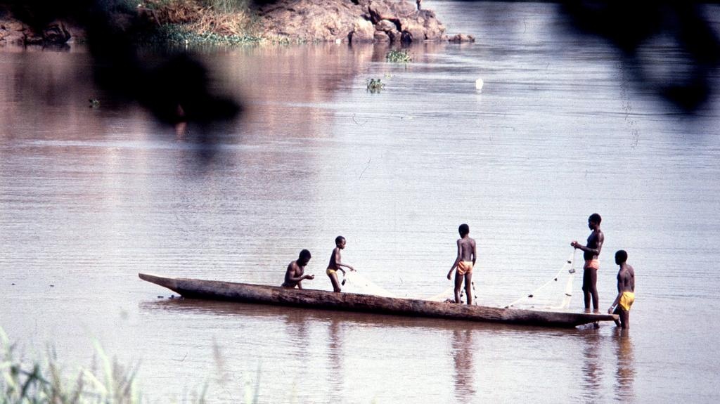 Sach anh the gioi 80 nam anh 3