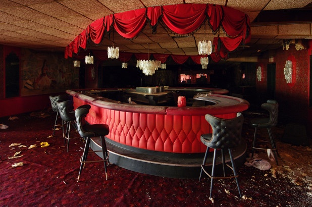 Sach anh ve loat khach san sang trong bi bo hoang tai My hinh anh