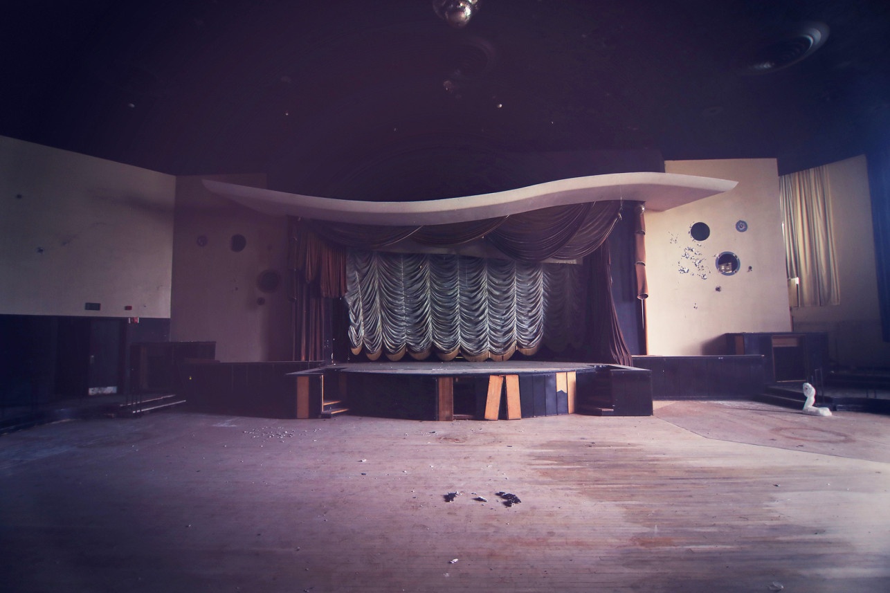 Sach anh ve cac khach san bo hoang anh 9