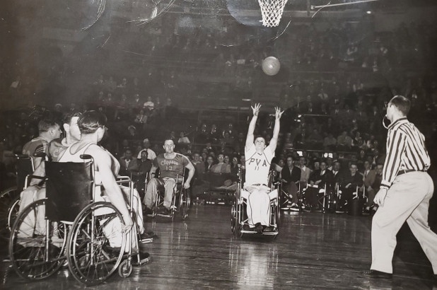 Hanh trinh truyen cam hung tu mon bong ro xe lan hinh anh