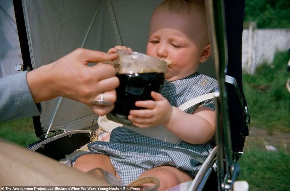 Doi song gia dinh the ky 20 anh 1