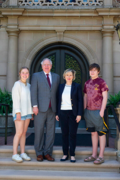 Cong dong My trong dich Covid-19 anh 12